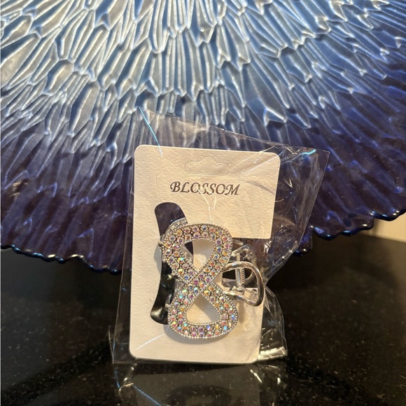 Accessories - Infinity Rhinestones Hair Clip